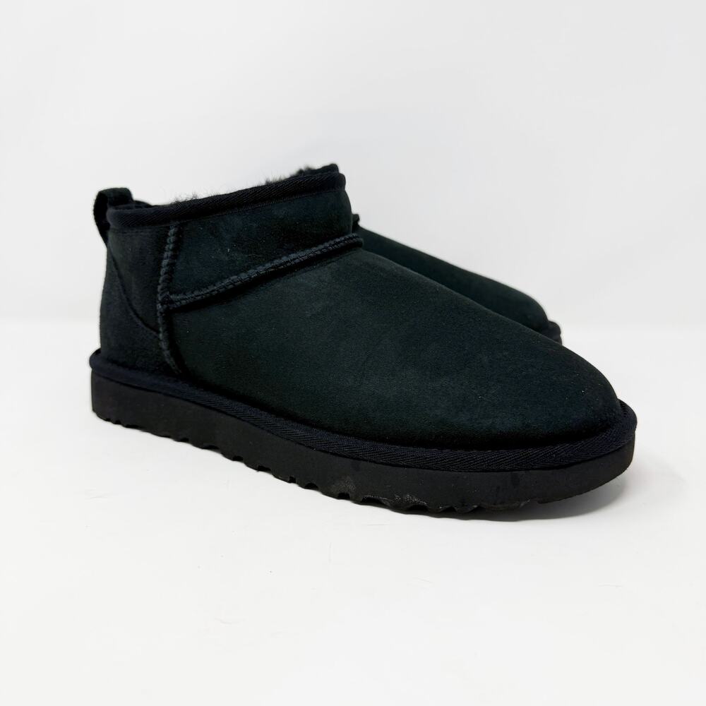 Ugg Black Shearling Classic Ultra Mini Boots Women's Size 8 EUC Pull On